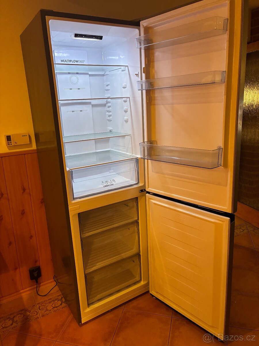 Lednice skoro nova - 2