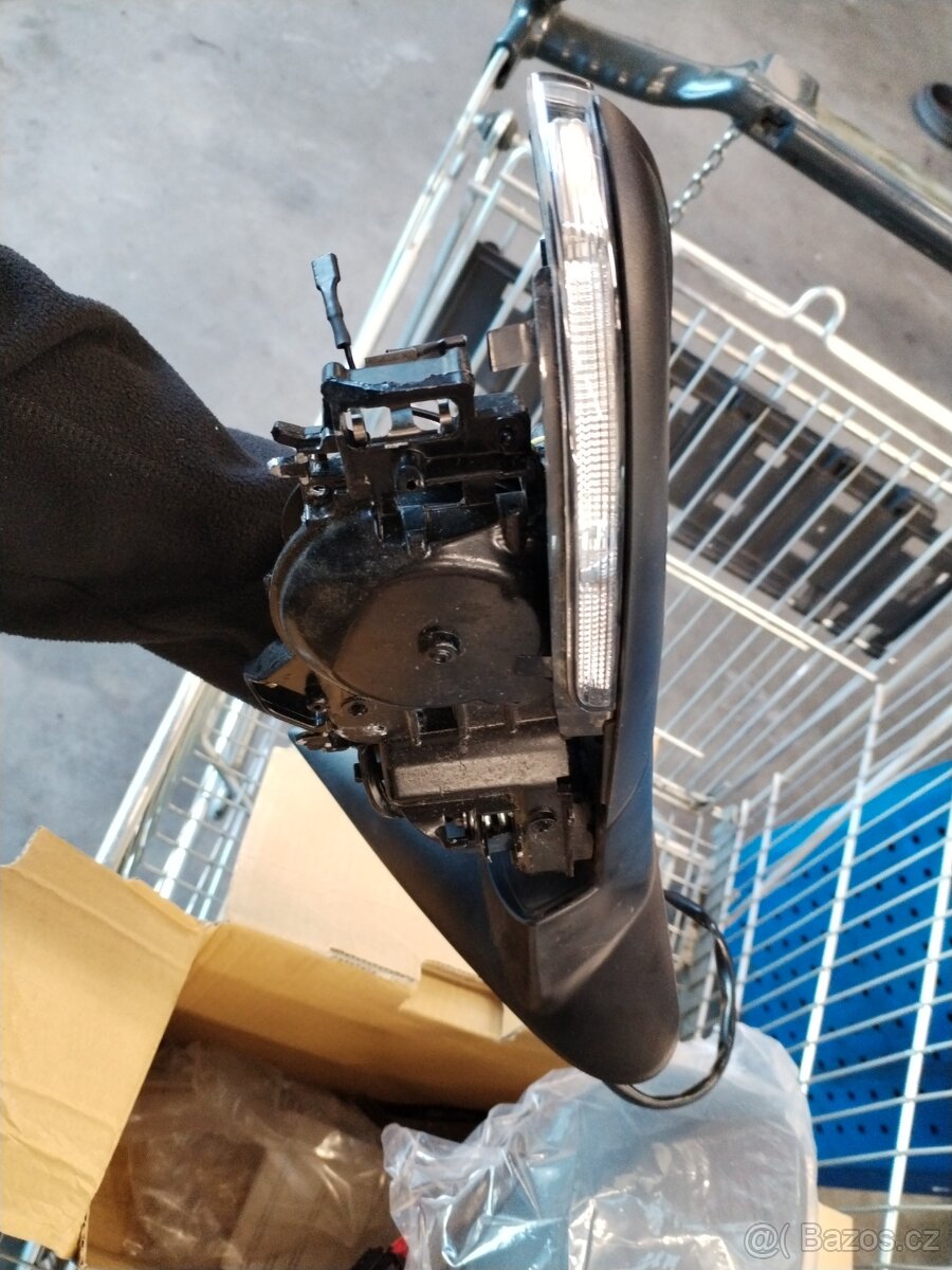 Právé+levé zrcátko škoda octavia II - 2