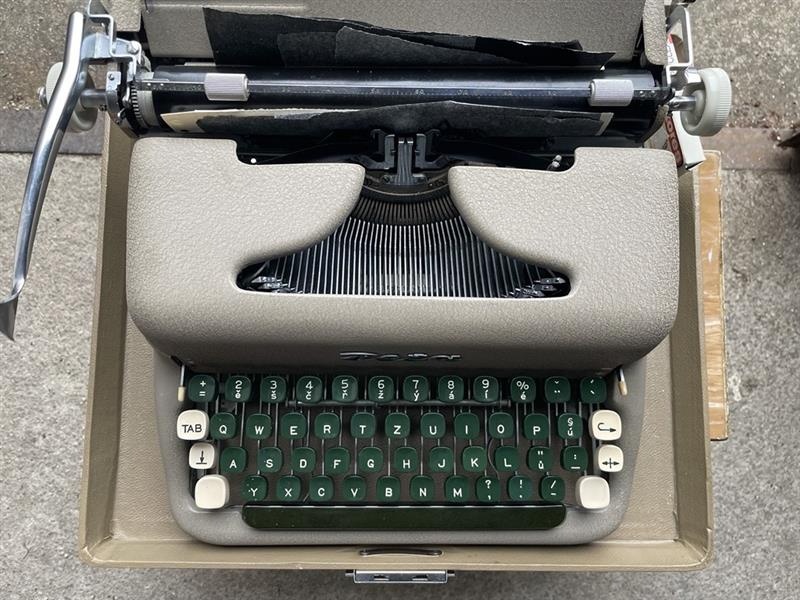 Kufříkový psací stroj Zeta (perlička) - 2