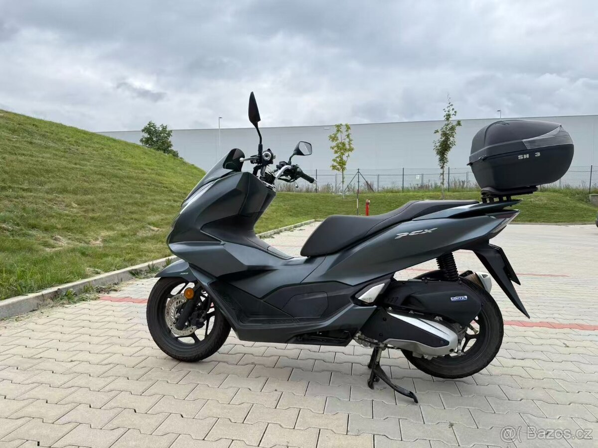 Prodám skútr Honda PCX 125 (2022) - 2