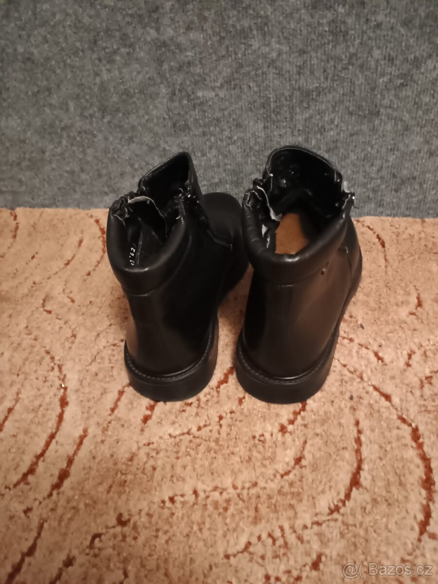 Zimní boty, vyšší, pánské vel. 42 - 2