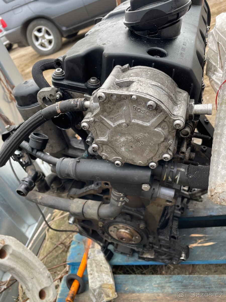 Motor audi A4b7 2.0 103 kw - 2