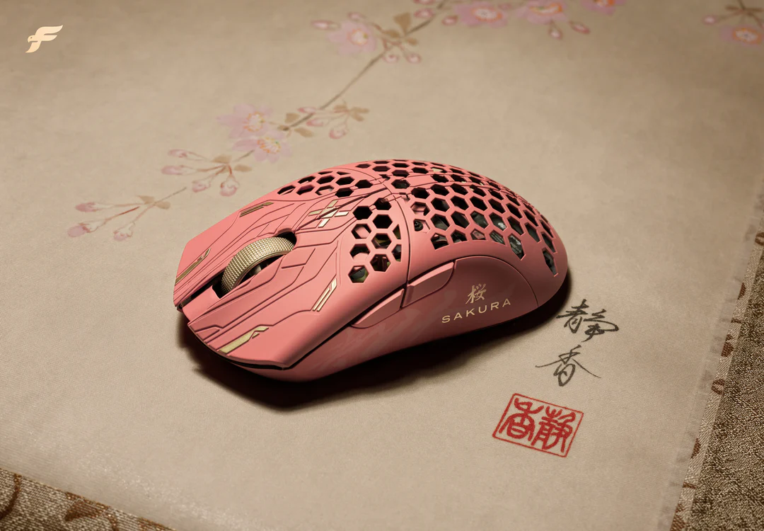Finalmouse ULX Sakura (Small) - 2