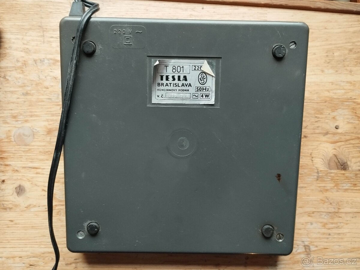 Kalkulačka retro Tesla t801 - 2