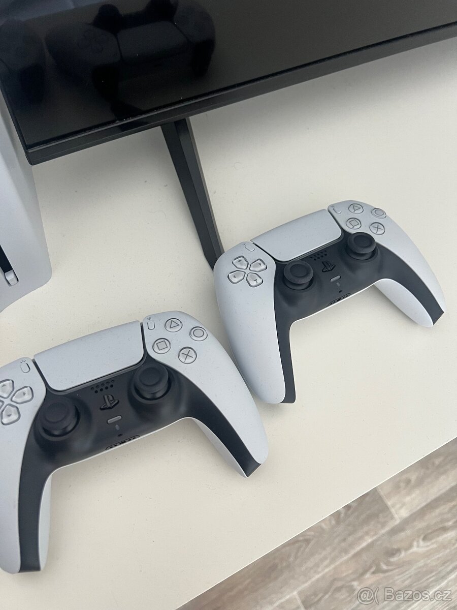 PlayStation 5 - 2