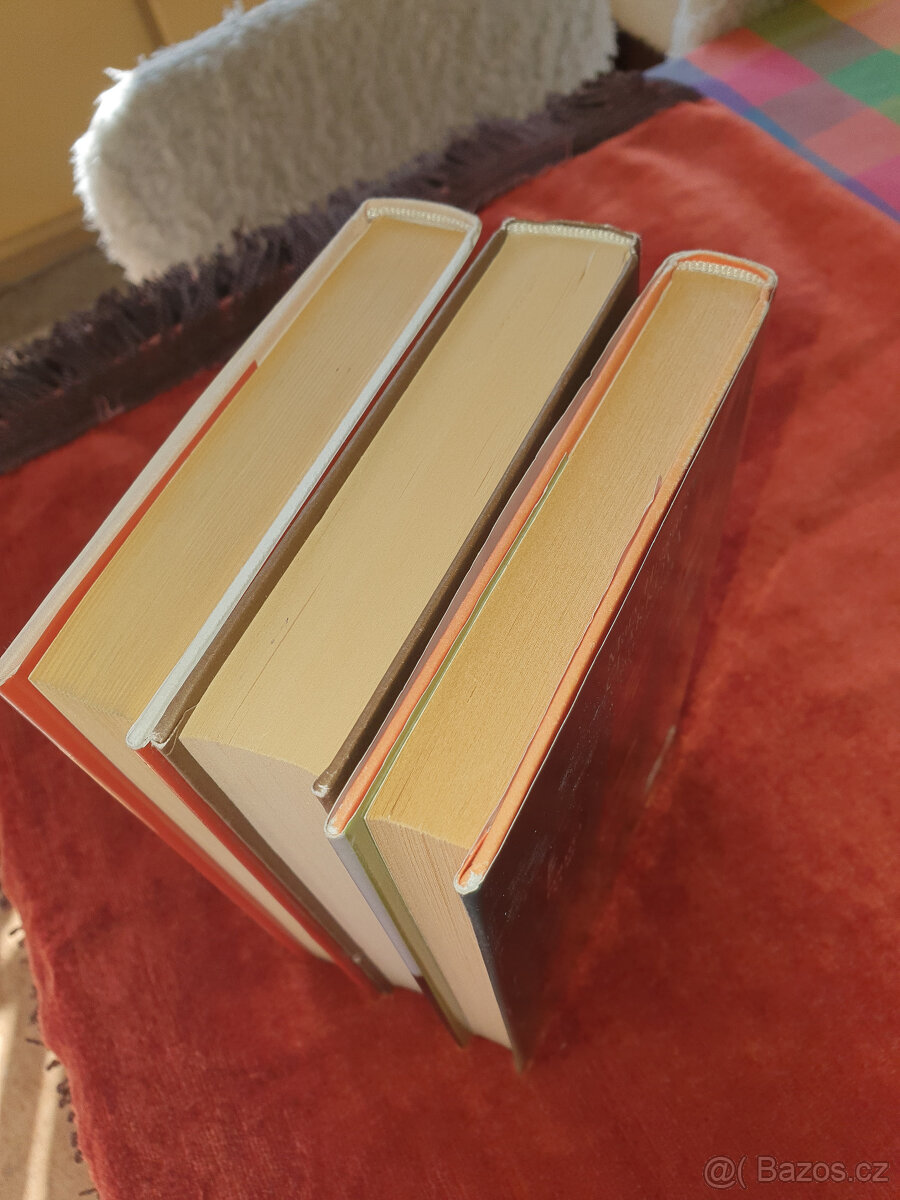 Detektivky 3x - čtivé - cena celkem 120 kč - 2