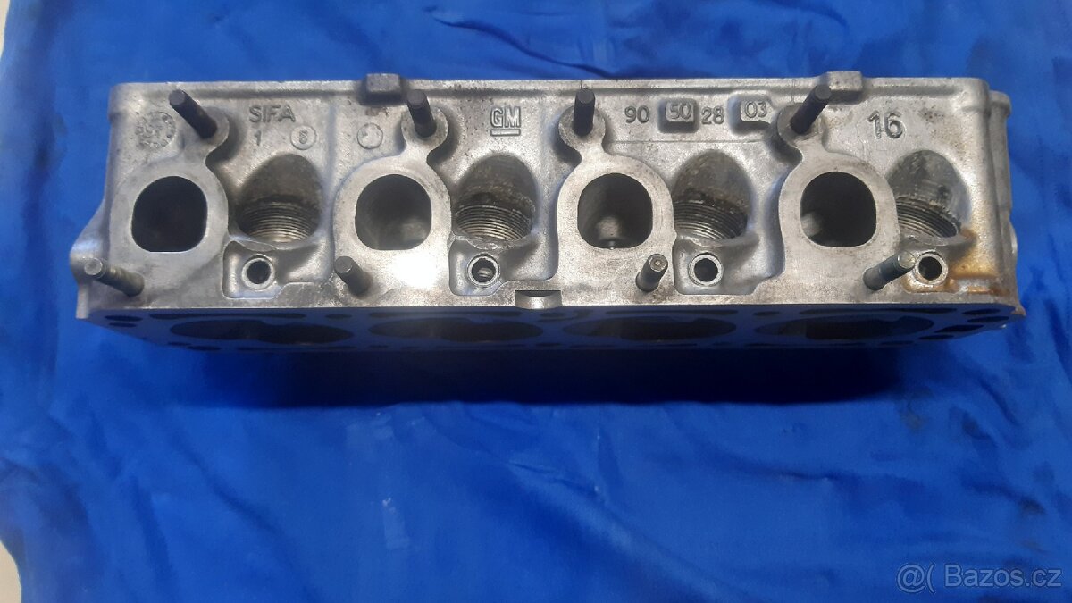 Opel Astra Hlava - 2