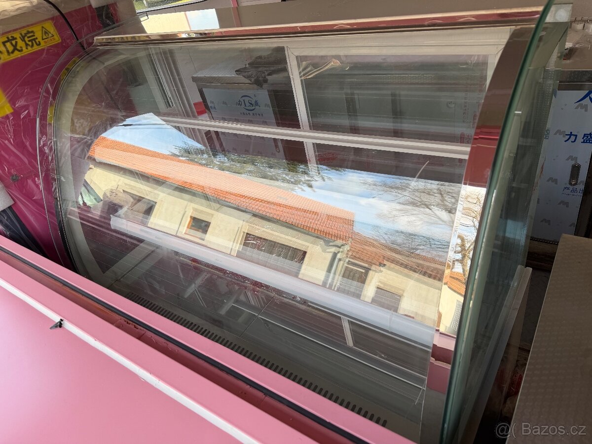 Chladící vitrína - 2