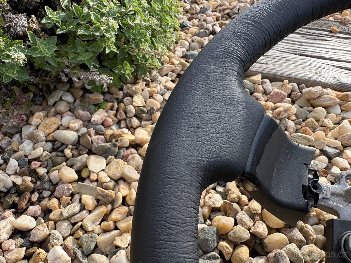 Vyhřívaný volant Range Rover L322 s novým obšitím - 2