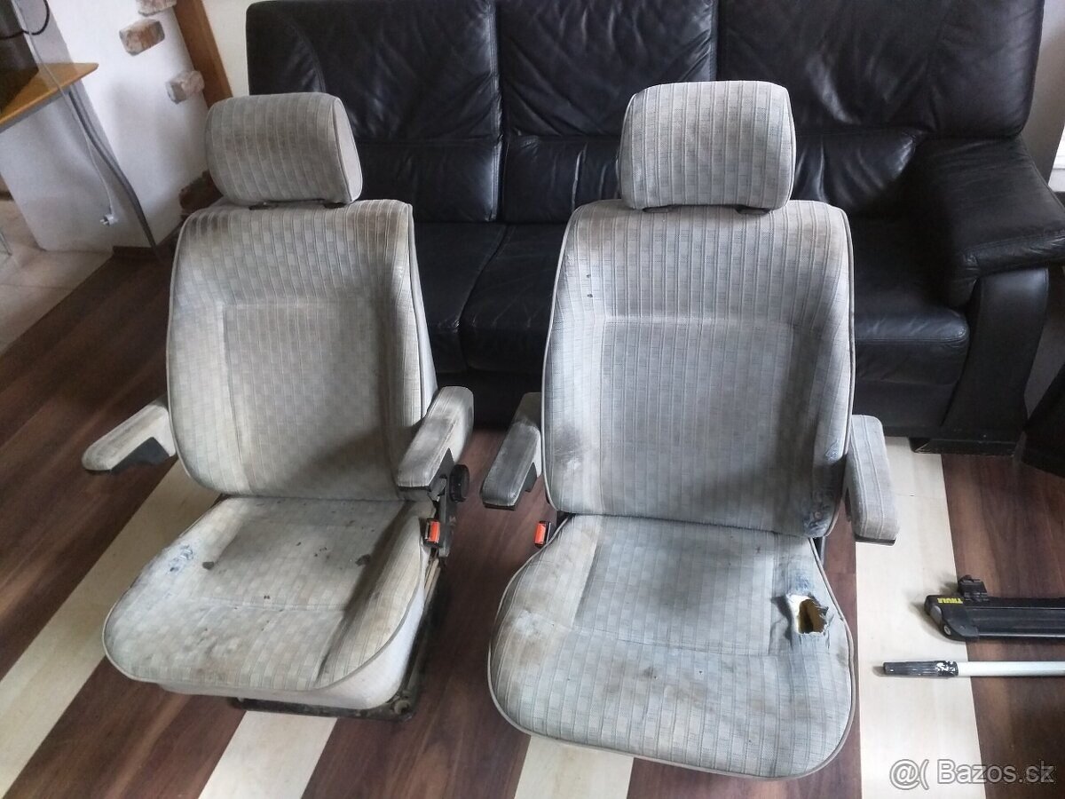 Prodam predni pilotky vw t4 multivan - 2