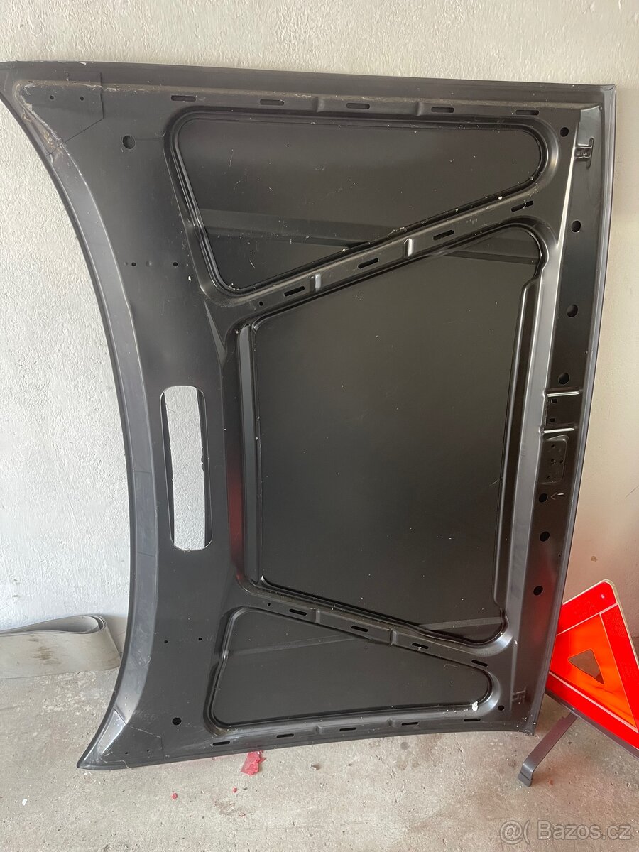 Prodám kapotu na Škoda favorit - 2