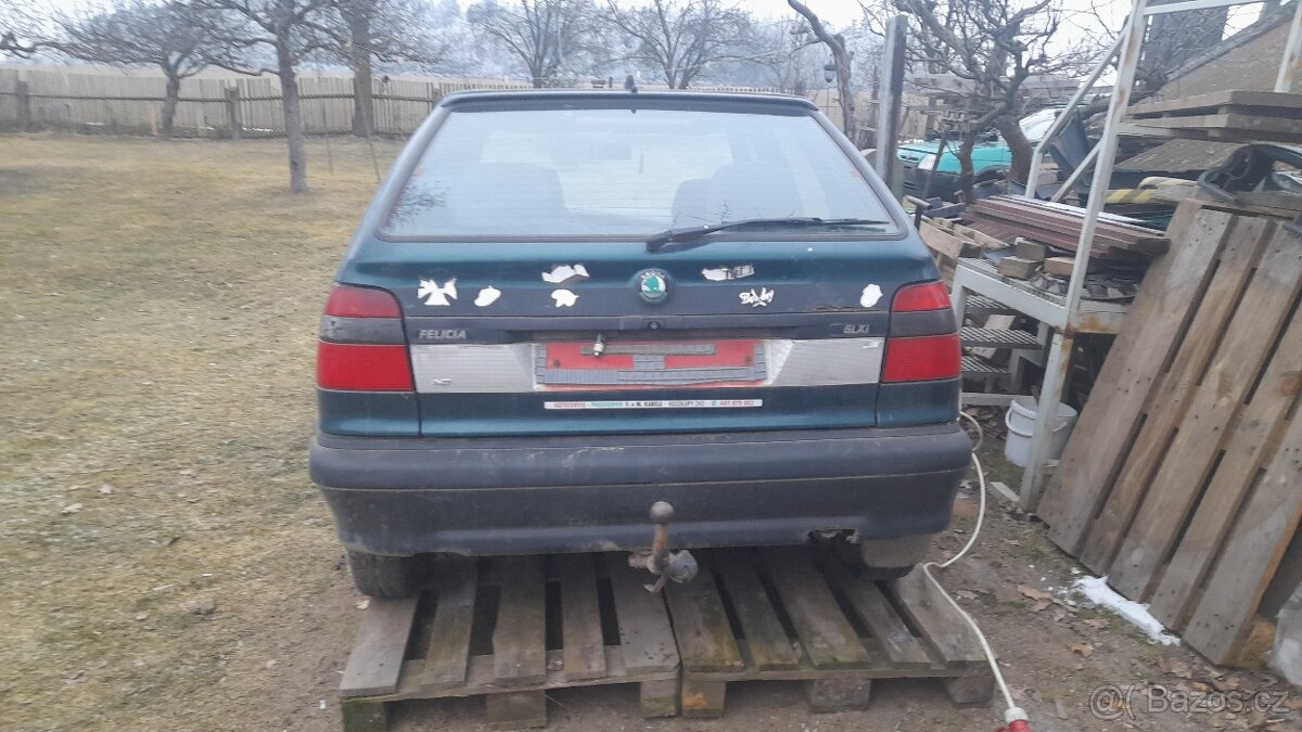 Díly felicie vrak - 2