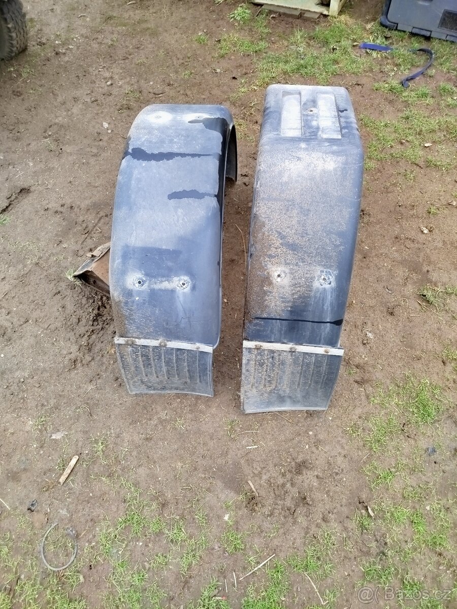 Blatníky plastové - 2