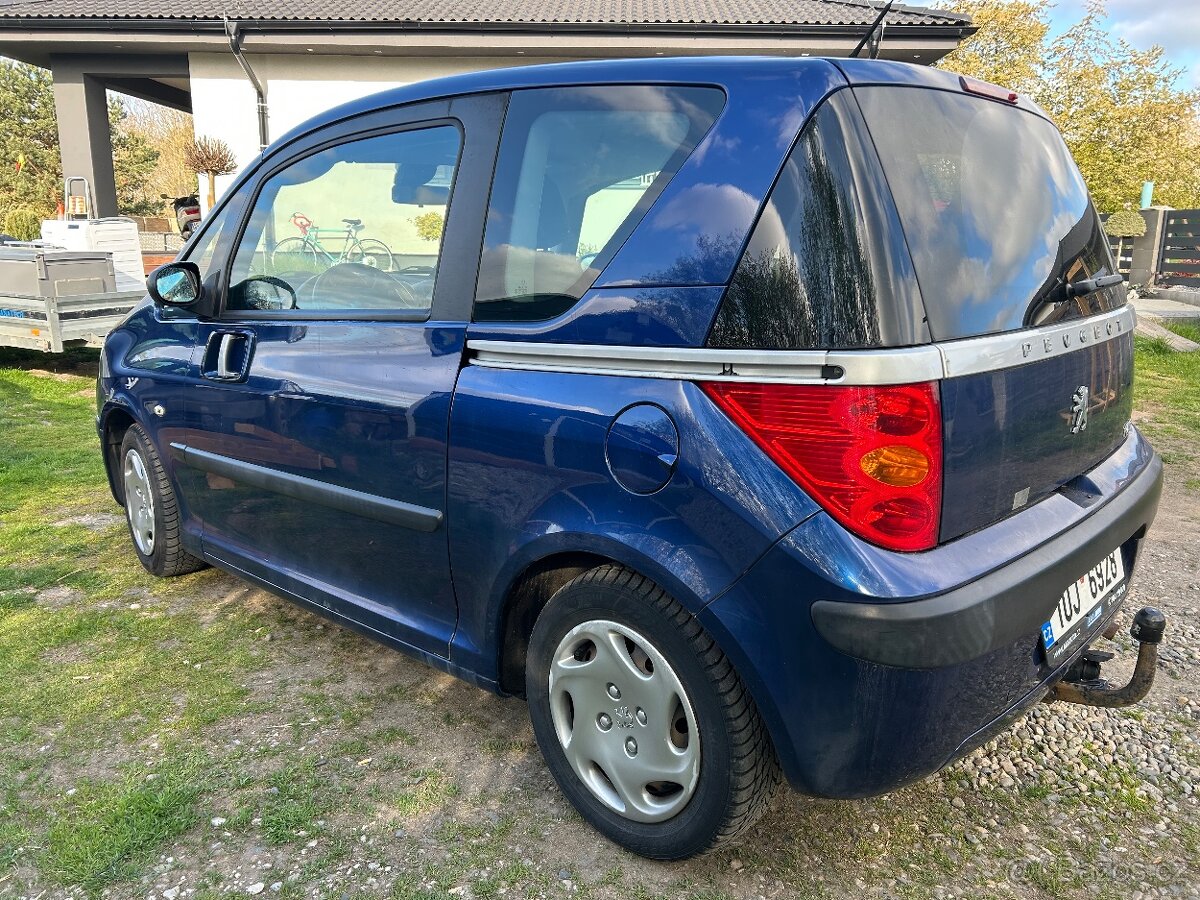 Peugeot 1007 1.4I - 2