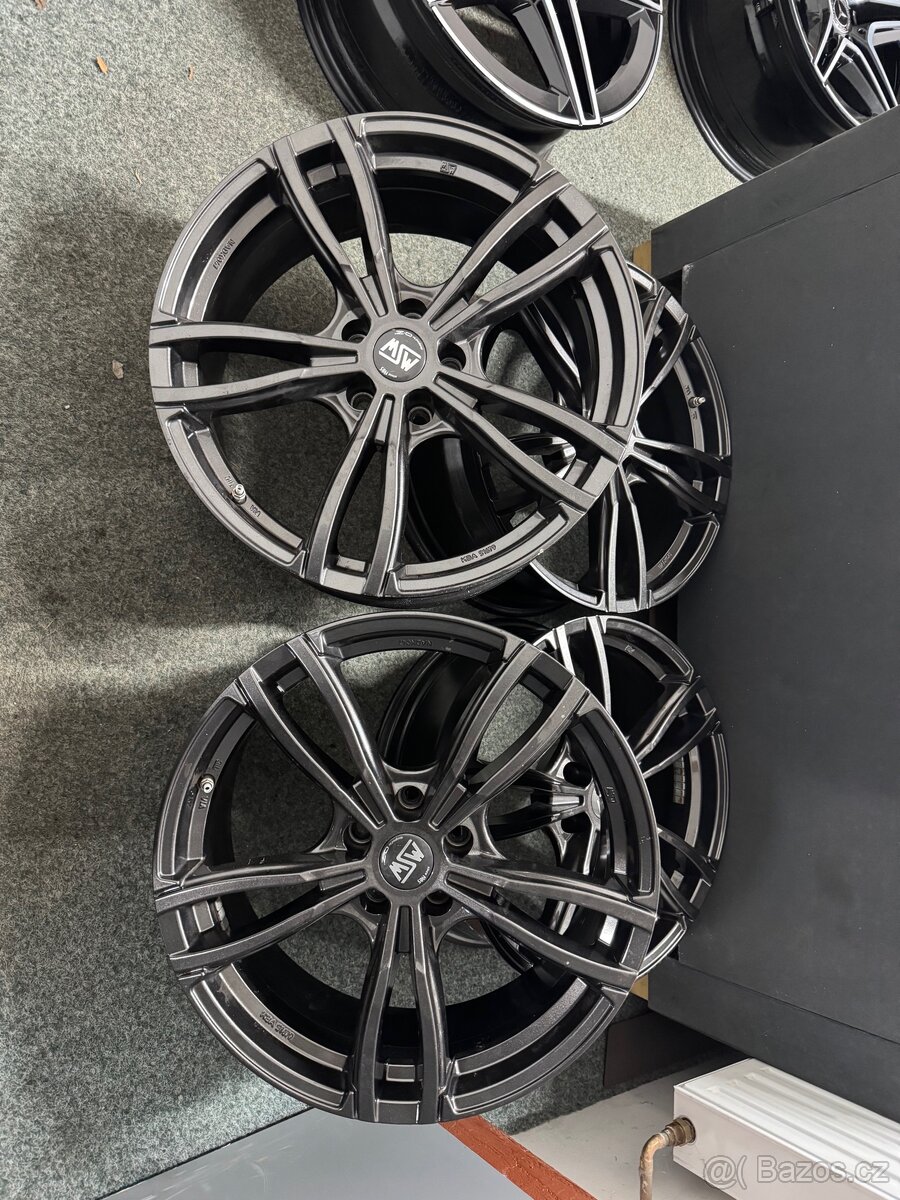 DISKY O.Z. R19 5x112 - 2