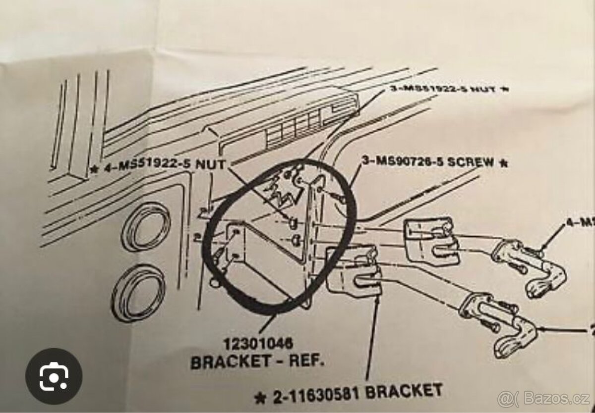 Držák zbraní M16 - 2