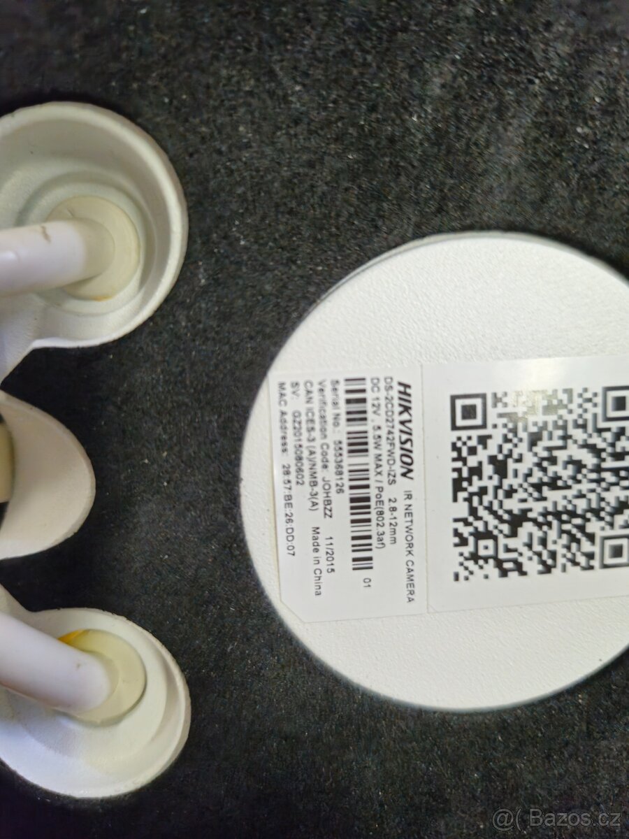 Hikvision kamery: 11ks 2CD2742FWD-IZS 2,8-12mm - 2