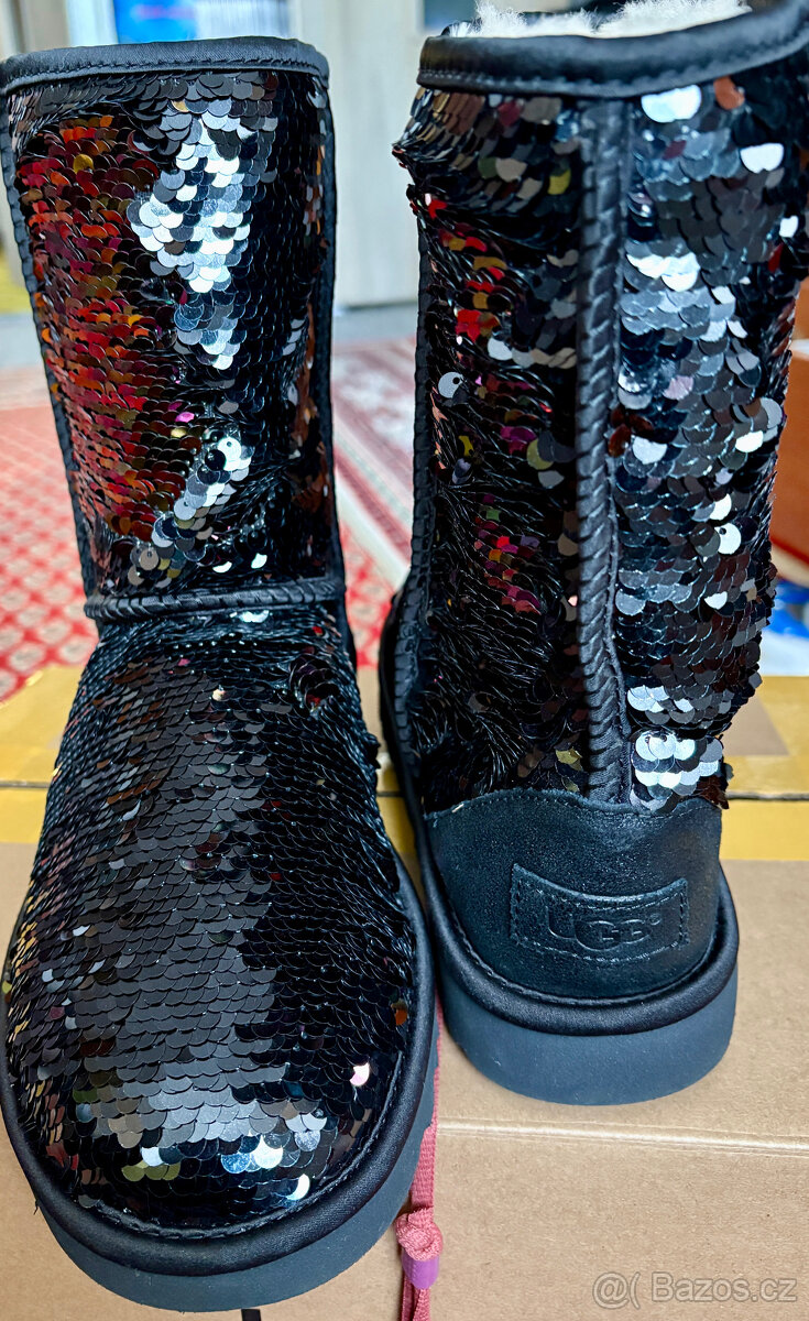 Fantastické zimní válenky zn. UGG, vel. 40 - 2