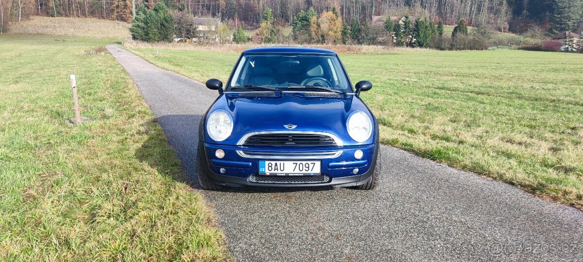Mini cooper one 1,6 benzín zachovalý - 2