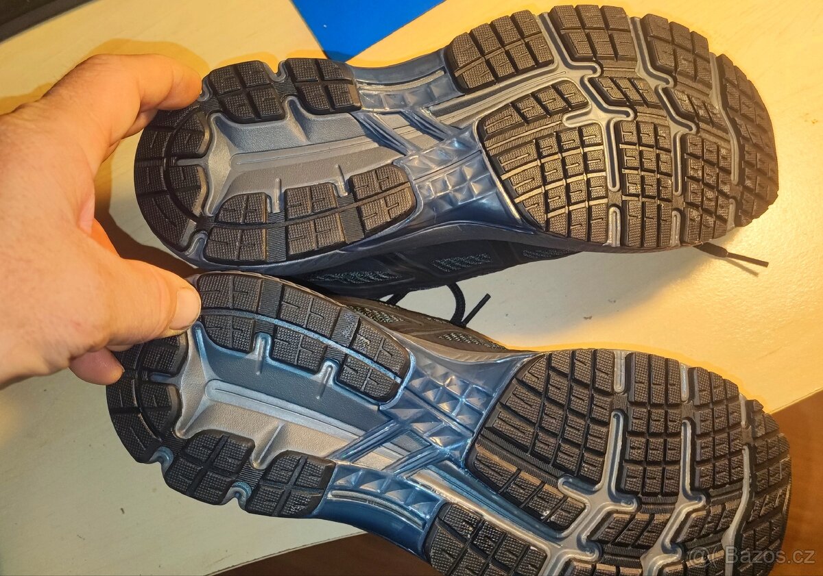 Sportovní obuv. - 2