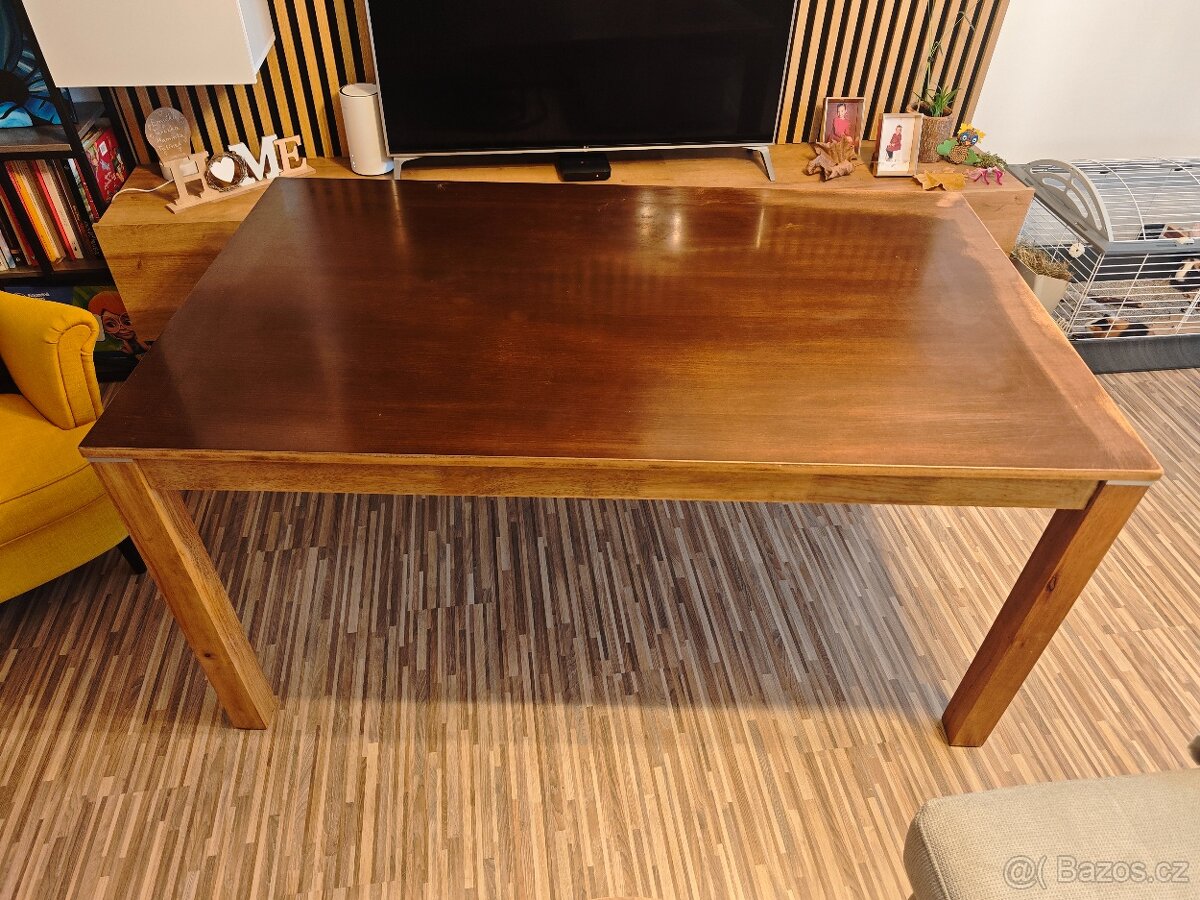 Jídelní stůl - 2