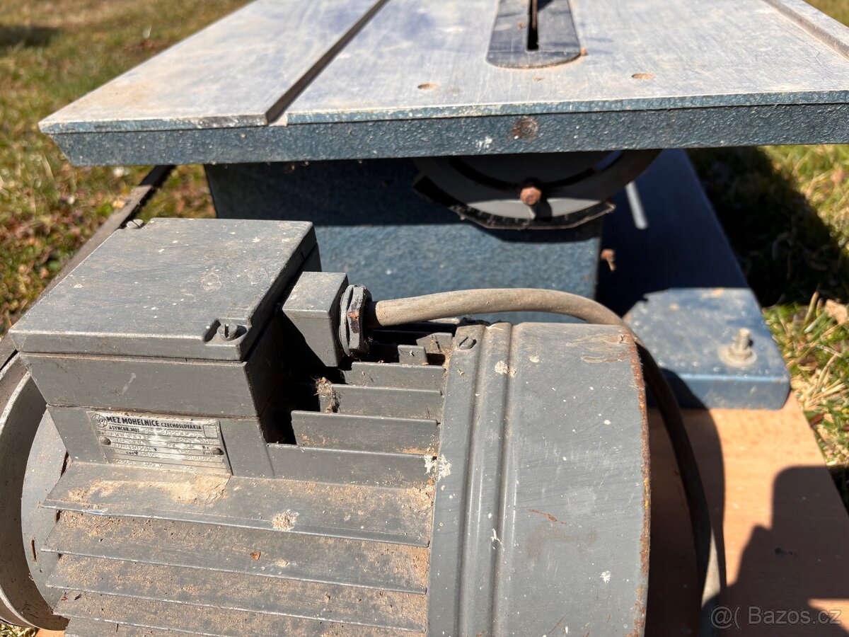 Malá stolní pila - 2