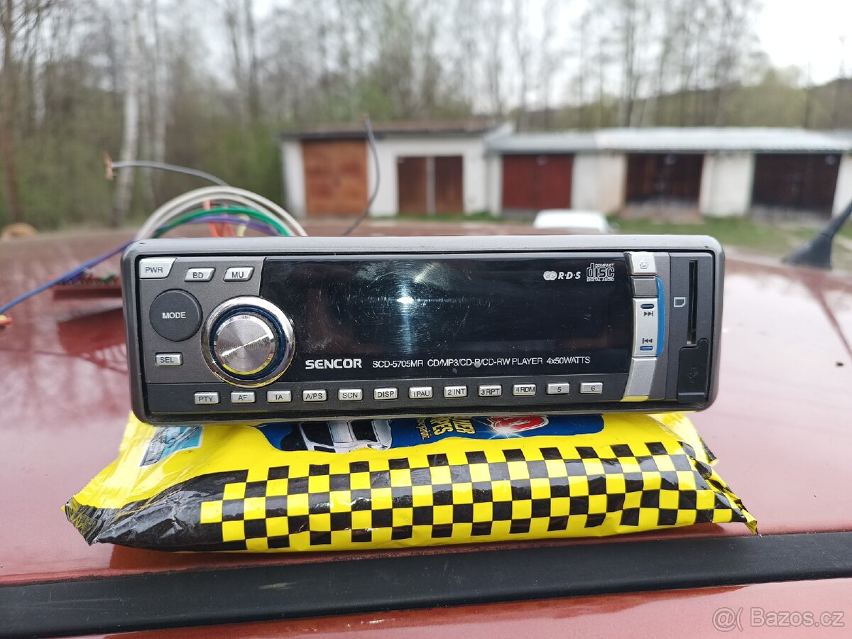 Sencor Sencor SCD 5705MR - autorádia s CD a podporou USB - 2
