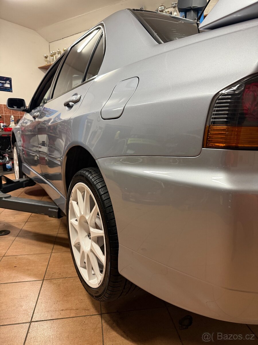 Mitsubishi Lancer Evolution MR FQ 320 - 2