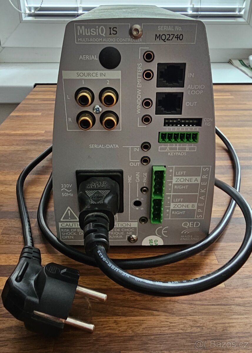 QED MusiQ IS integrovaný zesilovač pro více místností - 2
