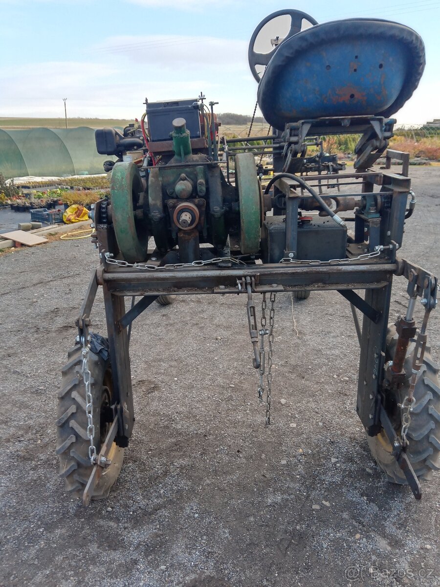 Malotraktor domácí výroby - 2