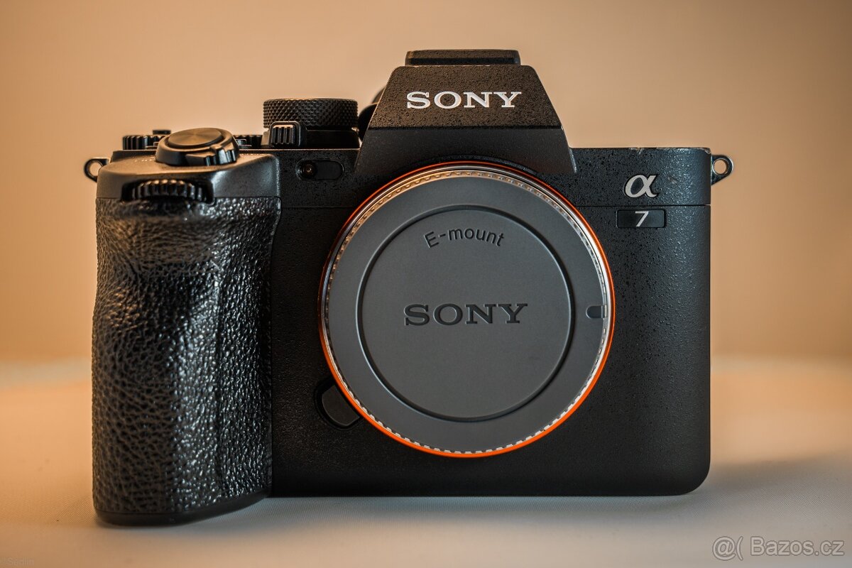 Sony A7IV + 28-70mm sklo - 2