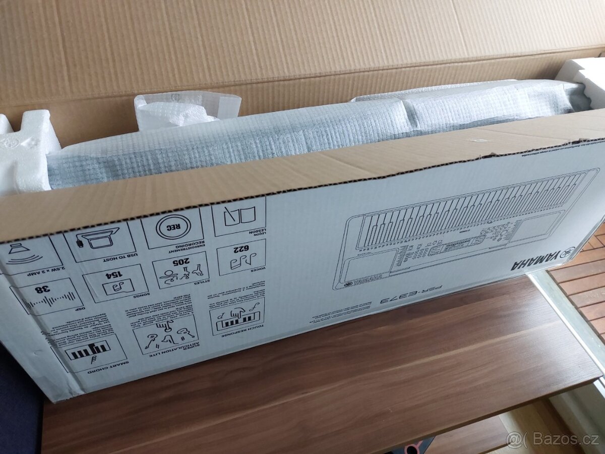 Keyboard YAMAHA PSR-E373 s dynamikou + PEDÁL + SLUCHÁTKA - 2