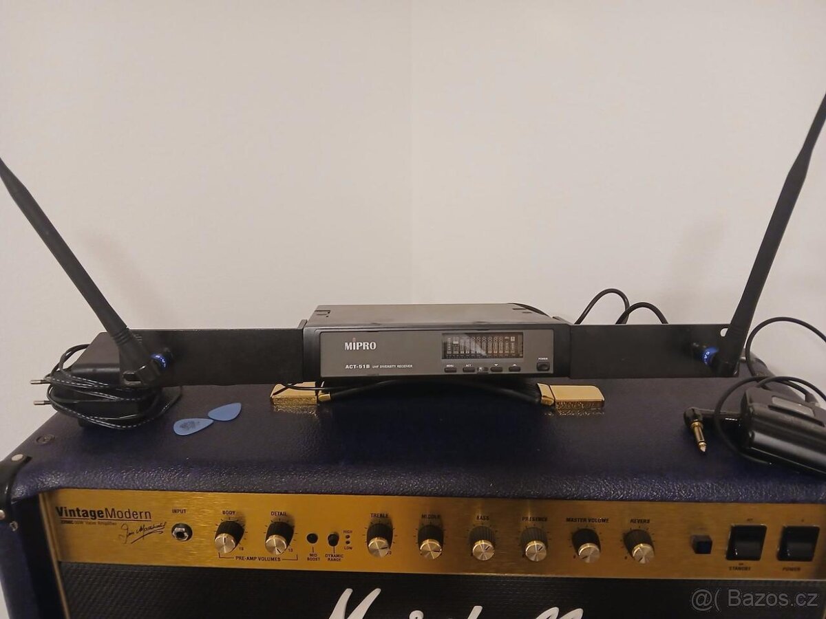 MIPRO ACT-51B (620–644 MHz bezproblémové pásmo) - 2