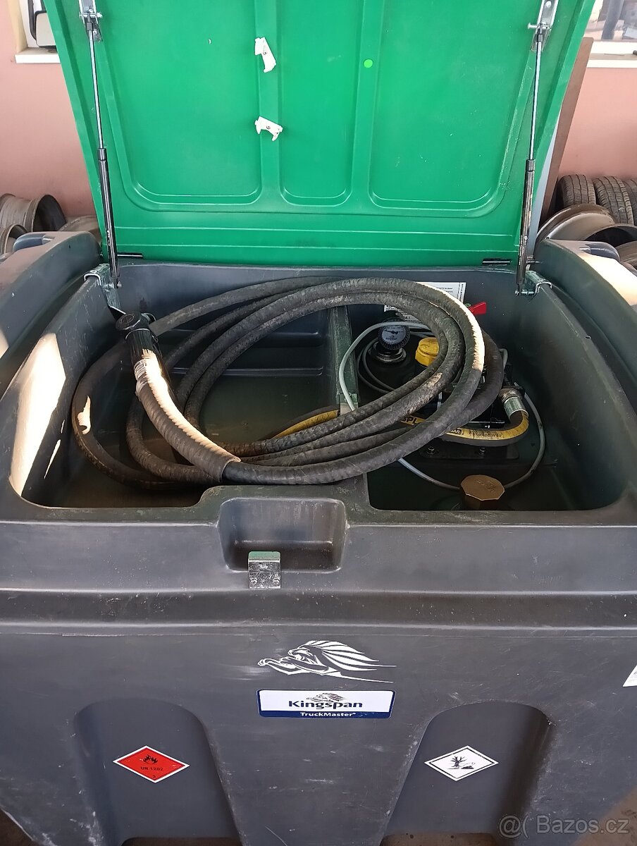 Nádrž na naftu 950 L - 2