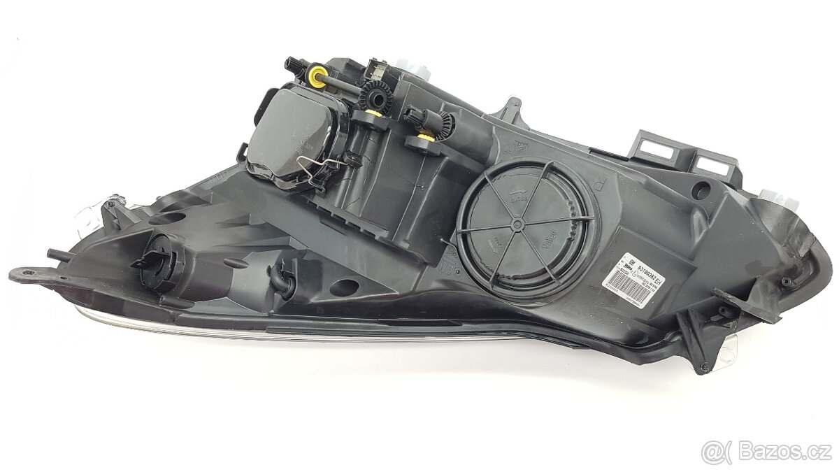 Světlomet nový, pravý – Opel Corsa D - 2