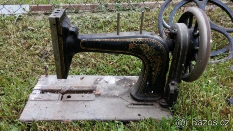 Šicí stroje - 2