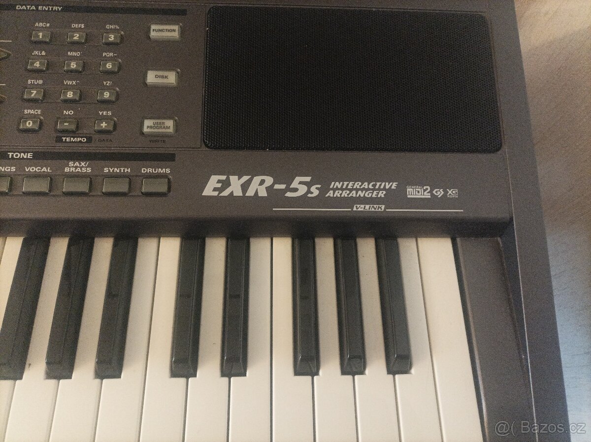 Profi keyboard ROLAND - 2