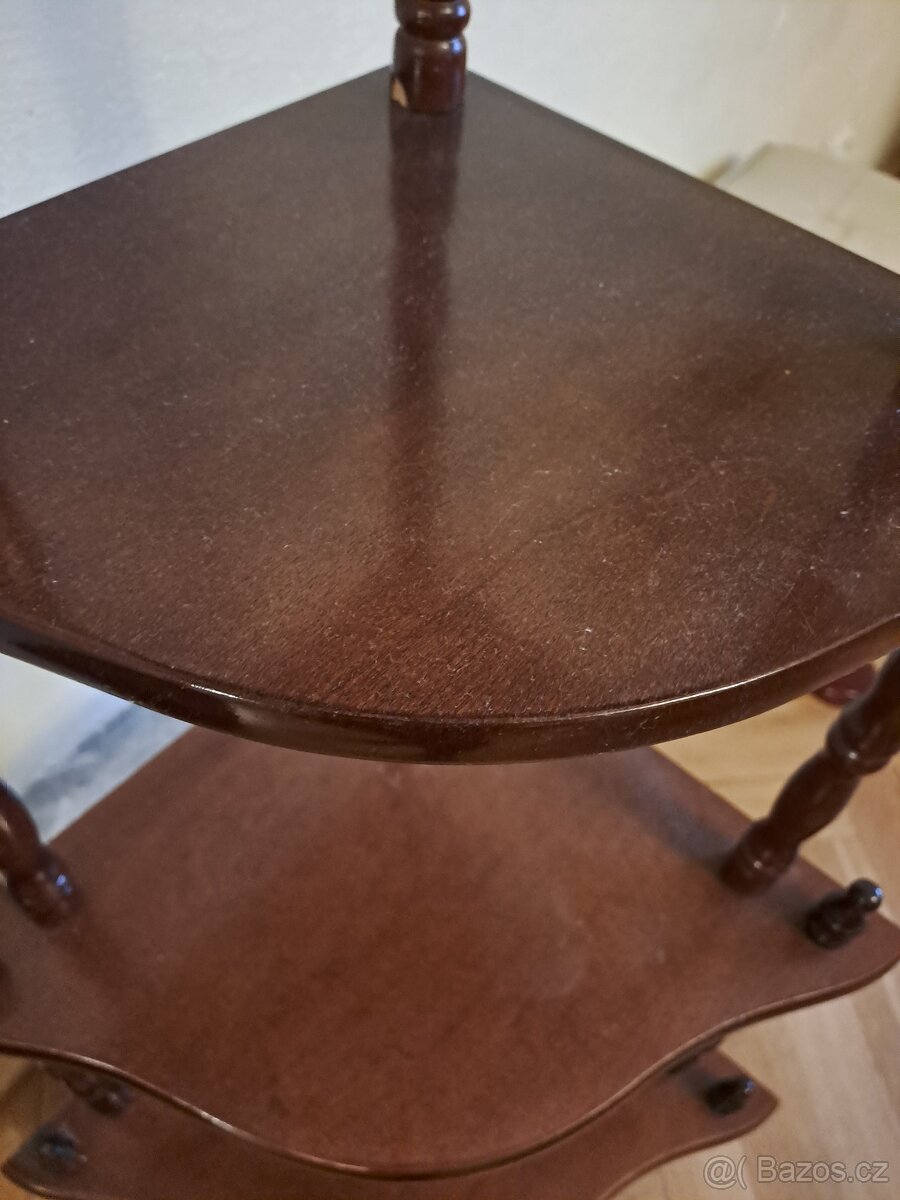 Rohové poličky - 2