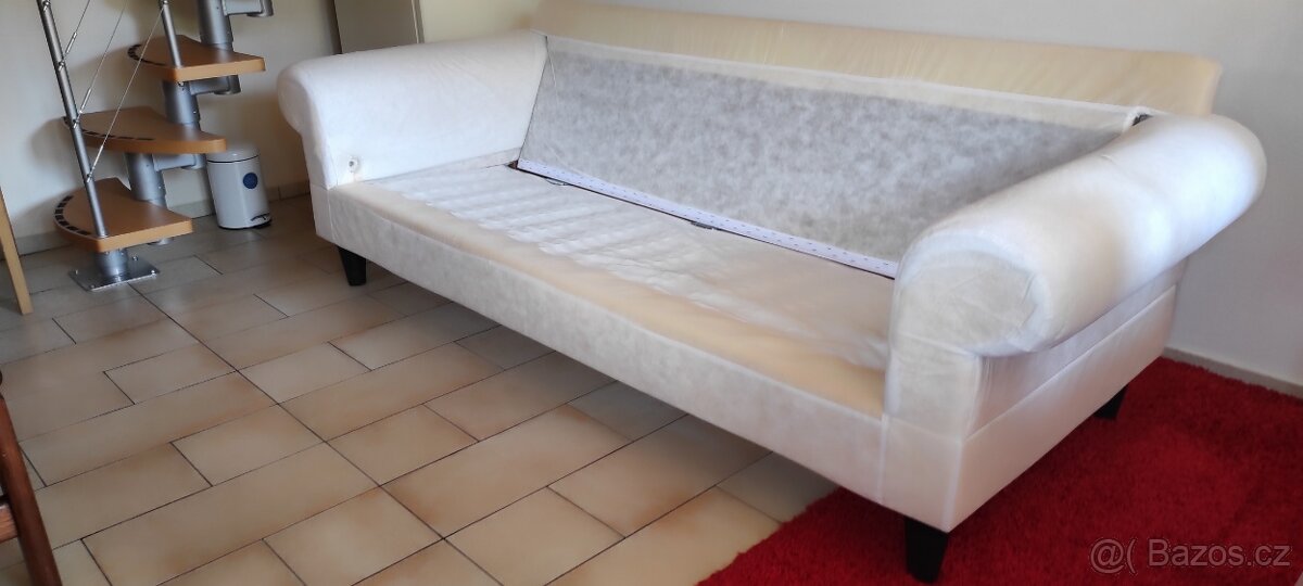 Ikea korpus třímístné sedačky - 2