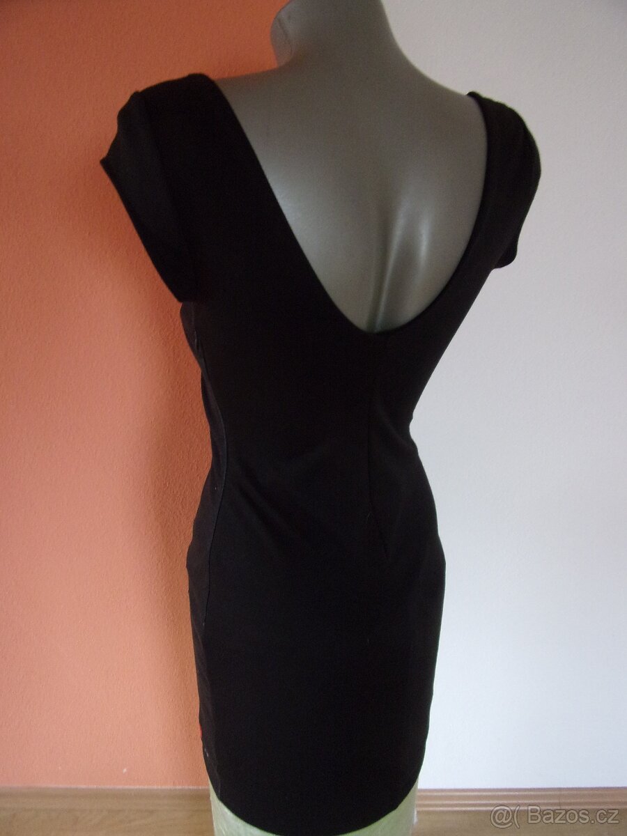 Elastické šaty zn. Desigual - 2