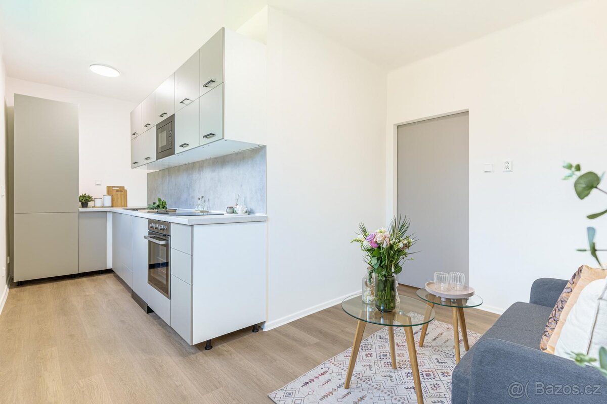 Prodej bytu 2+1, 55 m2, Domašín - 2