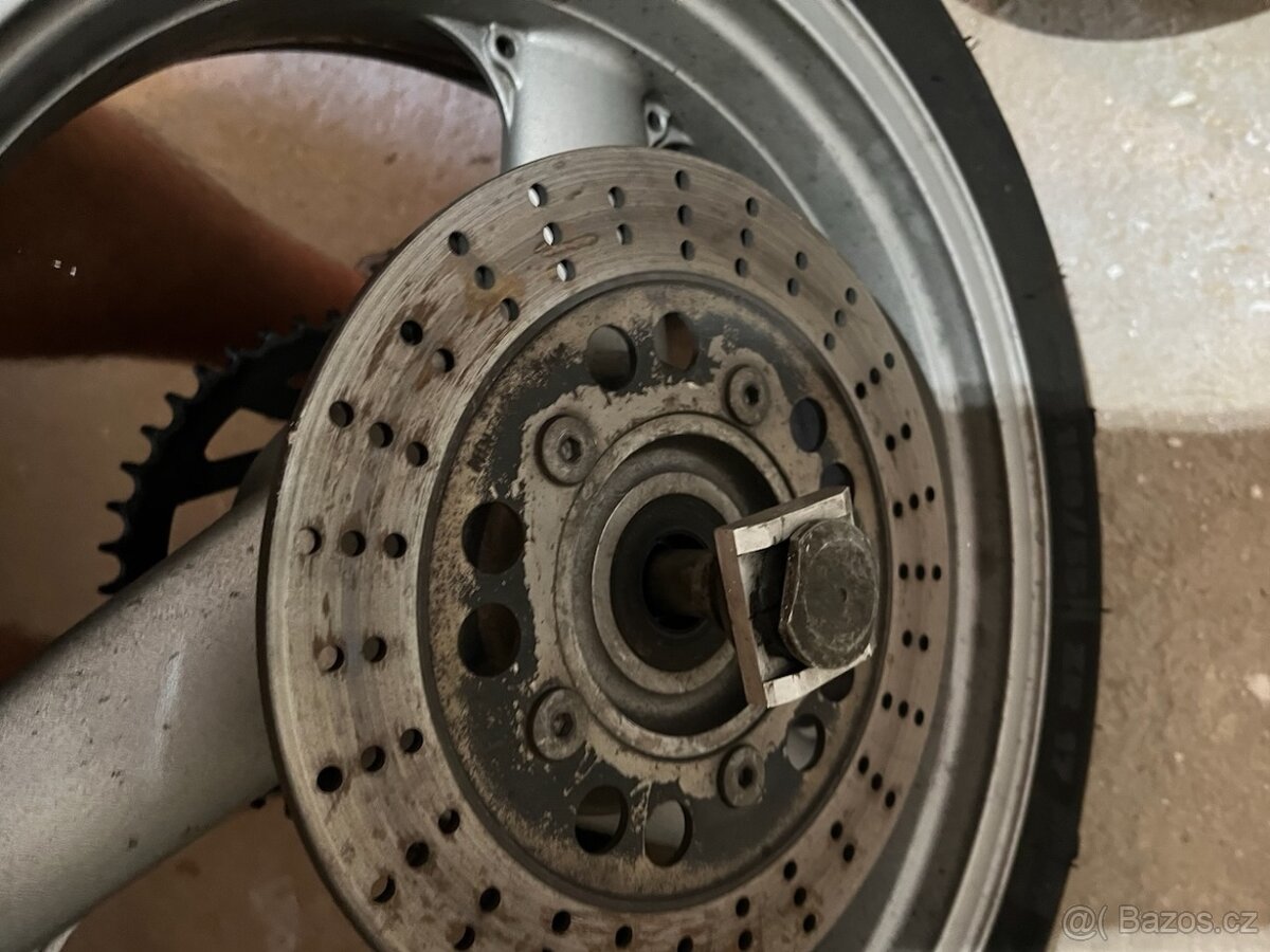 Originál kola s pneu Kawasaki ZZR 1200 - 2