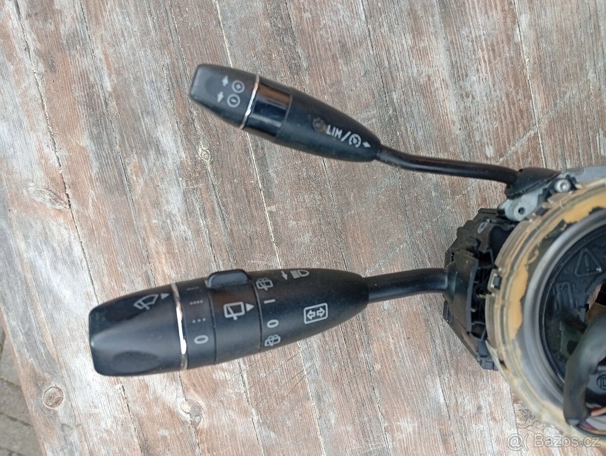 MERCEDES ML W164, GL X164, R V251 PÁČKY POD VOLANT S ESP - 2