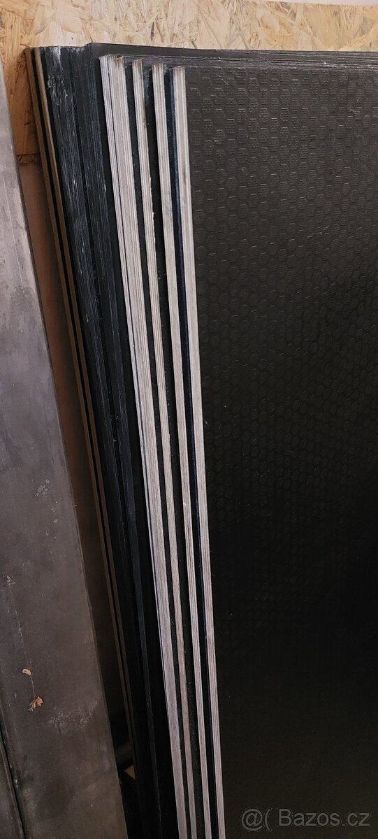 Vodě odolná překližka foliovaná, bednění - 2