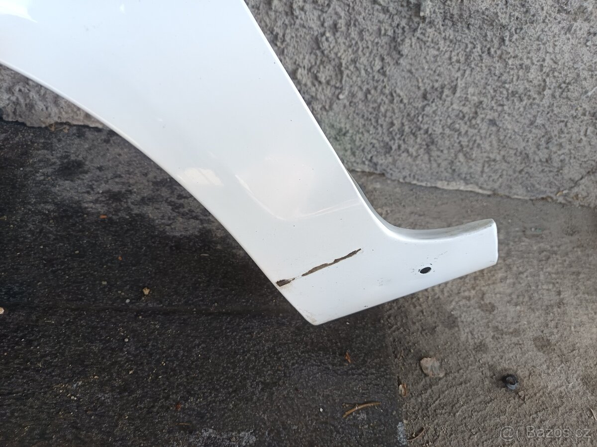 Blatník Ford Fiesta - 2