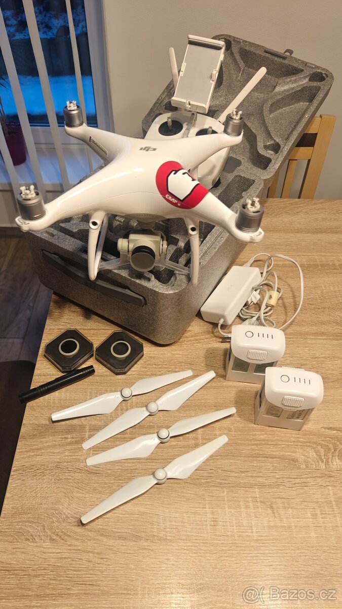 Prodám Phantom 4 Pro na náhradní díly - 2