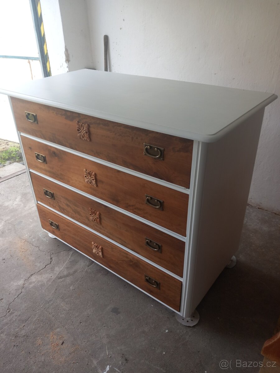 Stará komoda - 2