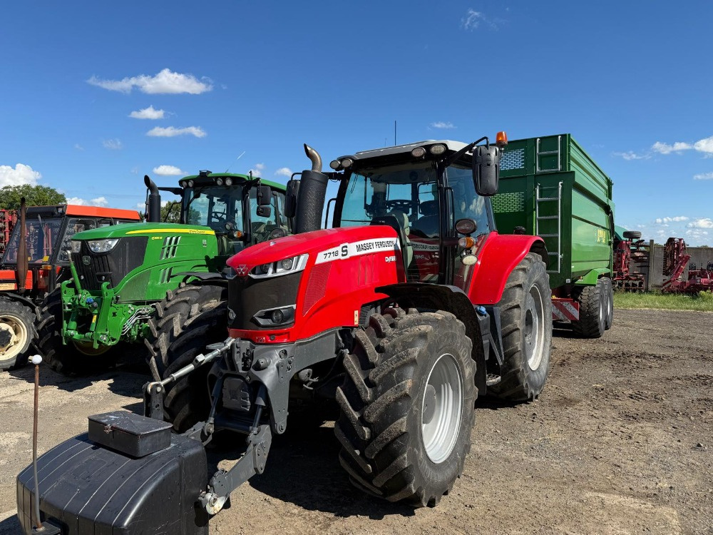 Traktor Massey Ferguson MF 7718 S MR Dyna6 EFFICIENT - 2