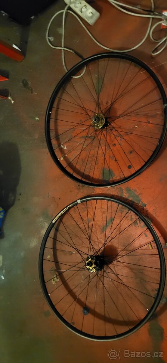 Přední a zadní kolo 27.5 na disc mtb - 2