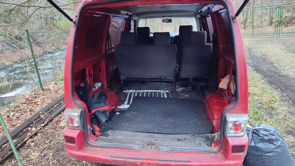 VW transportér T4 2.5 tdi - 2